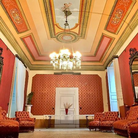 モーラ・ディ・バーリ Palazzo Introna Bed & Breakfast エクステリア 写真